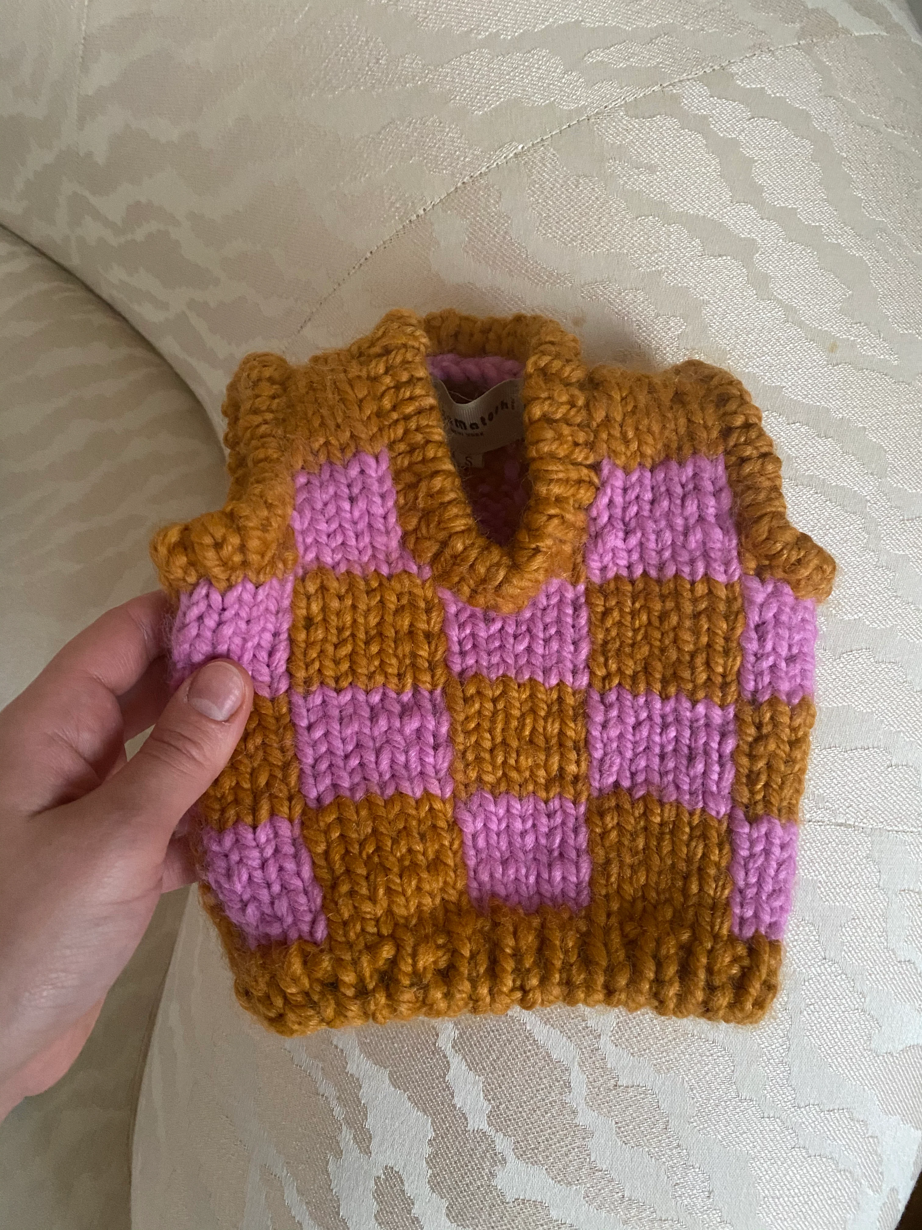 Checkered Knit Vest For Pets - Image 6
